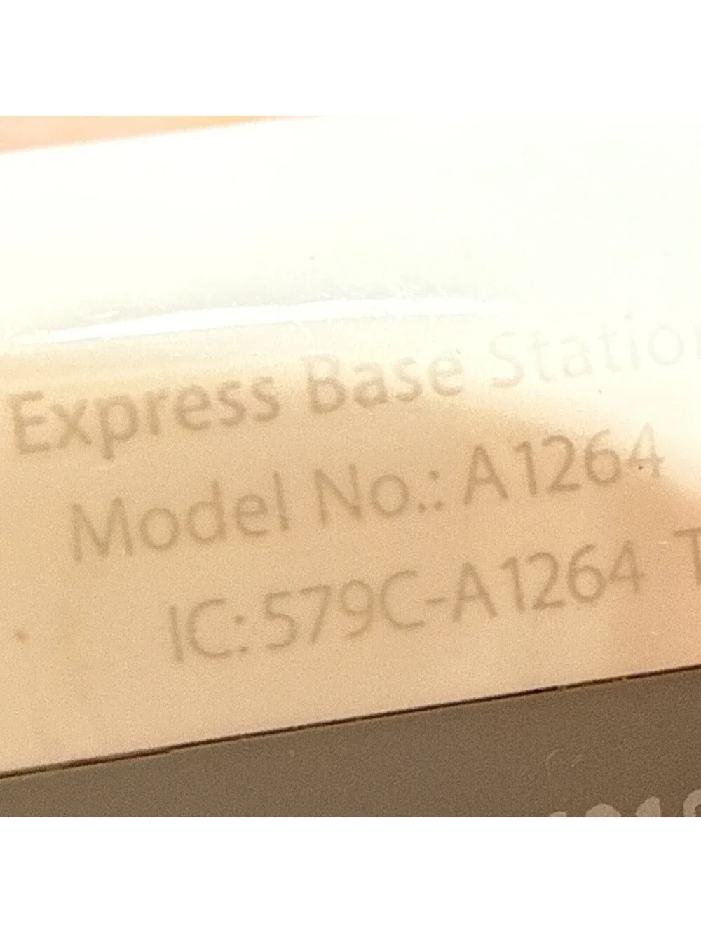 GENUINE Apple Airport Express A1264 54 Mbps 10/100 Wireless N Router (MB321LL/A)